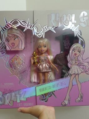 Bratz | Other | Bratz X Beauty Creations Glitter Spray | Poshmark Bratz | Other | Bratz X Beauty Creations Glitter Spray | Poshmark